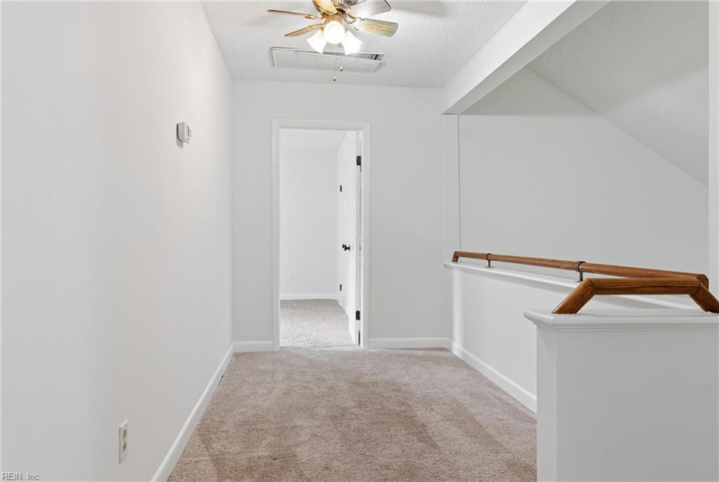 Photo 16 of 34 residential for sale in Virginia Beach virginia