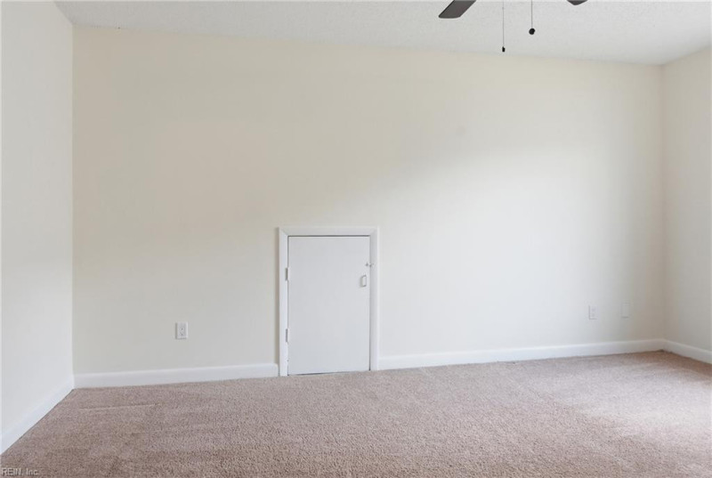 Photo 17 of 34 residential for sale in Virginia Beach virginia