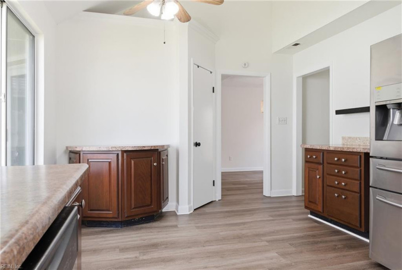 Photo 7 of 34 residential for sale in Virginia Beach virginia