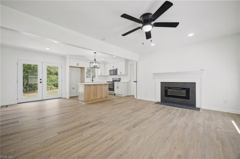Photo 6 of 44 residential for sale in Newport News virginia