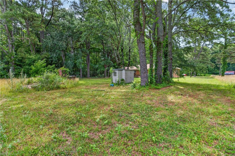 Photo 11 of 13 residential for sale in Virginia Beach virginia