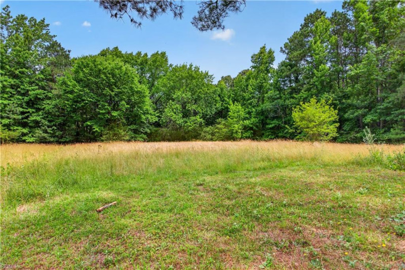 Photo 8 of 13 residential for sale in Virginia Beach virginia