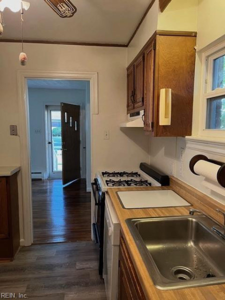 Photo 10 of 25 residential for sale in Norfolk virginia