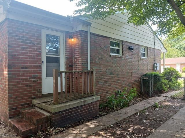 Photo 17 of 25 residential for sale in Norfolk virginia