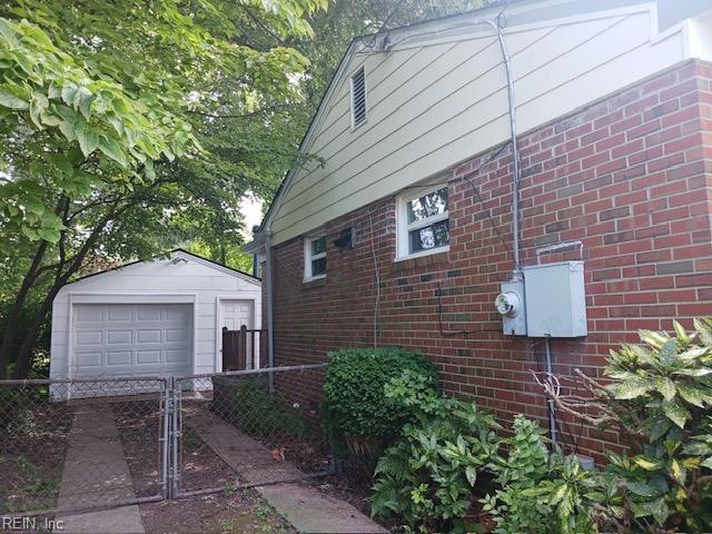 Photo 19 of 25 residential for sale in Norfolk virginia