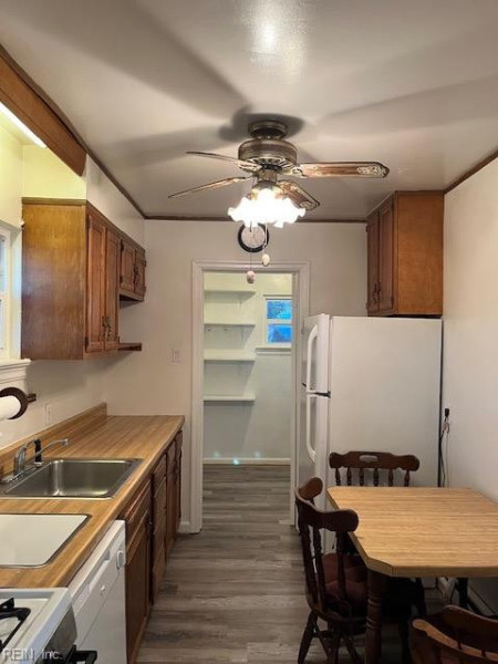 Photo 9 of 25 residential for sale in Norfolk virginia