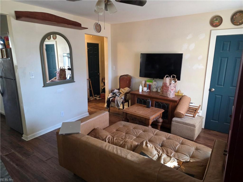 Photo 3 of 11 residential for sale in Norfolk virginia