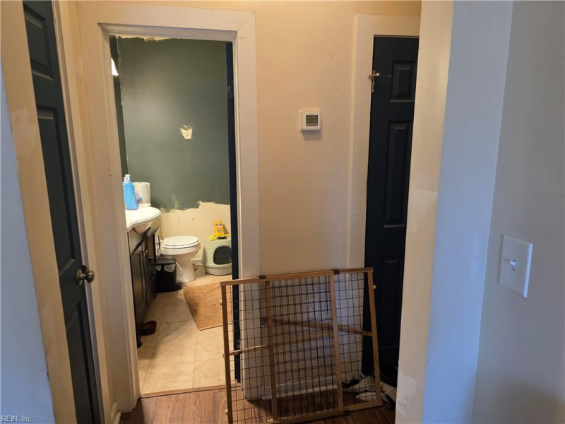 Photo 4 of 11 residential for sale in Norfolk virginia