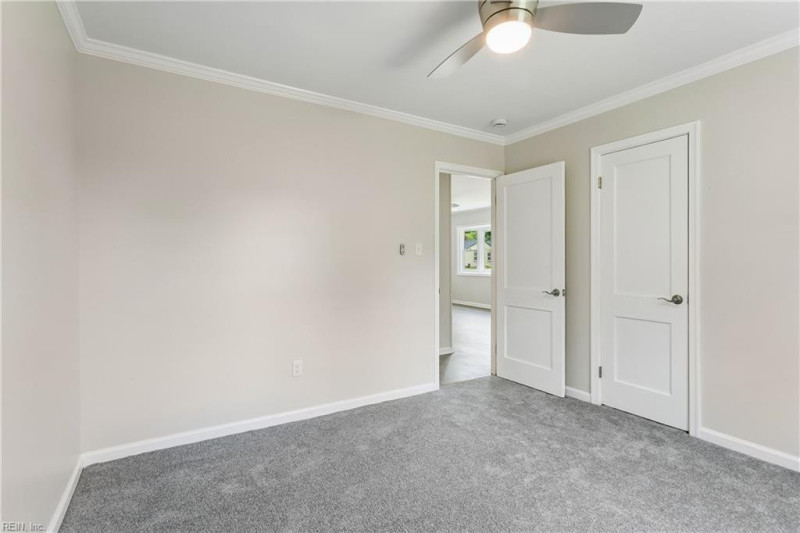 Photo 11 of 32 residential for sale in Hampton virginia
