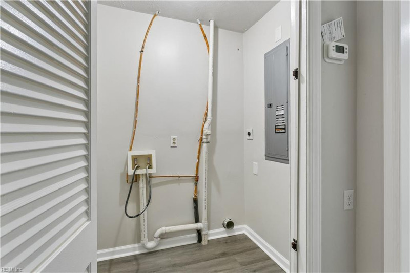 Photo 19 of 32 residential for sale in Hampton virginia