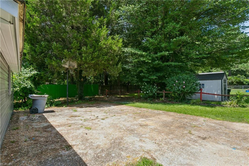 Photo 29 of 32 residential for sale in Hampton virginia