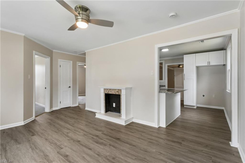 Photo 6 of 32 residential for sale in Hampton virginia