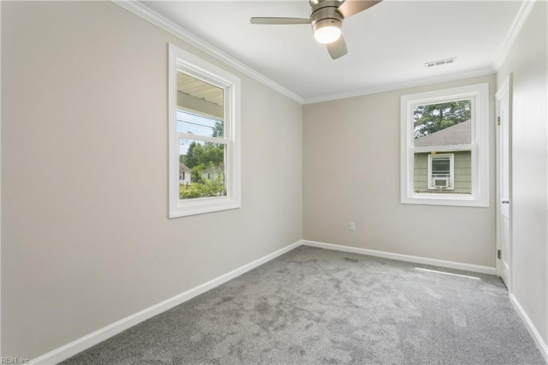 Photo 8 of 32 residential for sale in Hampton virginia
