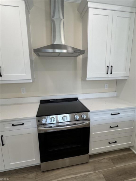 Photo 12 of 33 residential for sale in Poquoson virginia