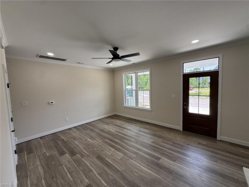 Photo 6 of 33 residential for sale in Poquoson virginia
