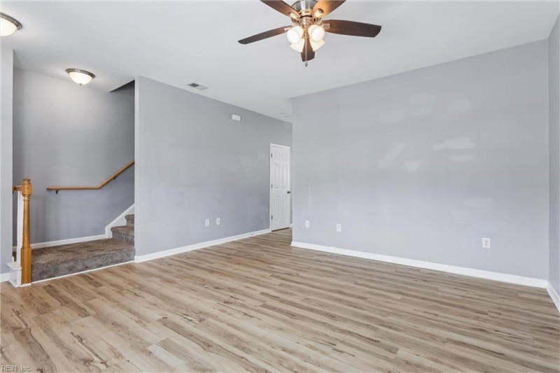 Photo 13 of 41 residential for sale in James City County virginia