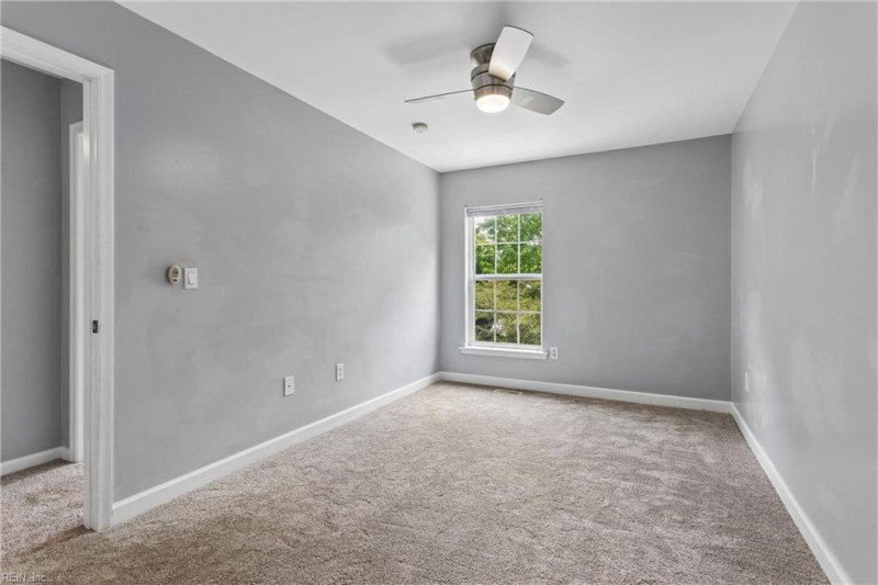 Photo 33 of 41 residential for sale in James City County virginia