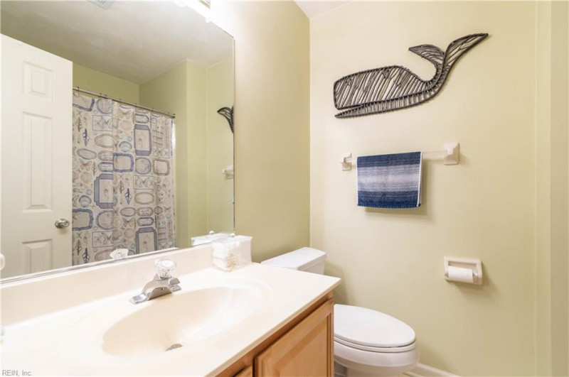 Photo 21 of 32 residential for sale in Suffolk virginia