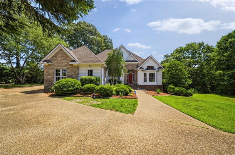 Photo 2 of 50 residential for sale in Isle of Wight County virginia