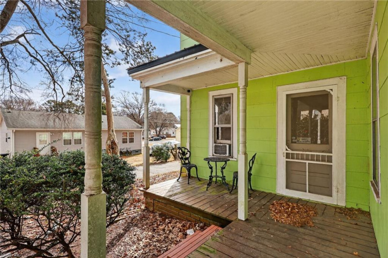 Photo 2 of 29 residential for sale in Emporia virginia