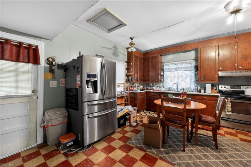 Photo 6 of 29 residential for sale in Emporia virginia