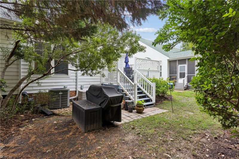 Photo 42 of 51 residential for sale in James City County virginia