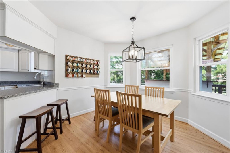 Photo 12 of 41 residential for sale in Virginia Beach virginia