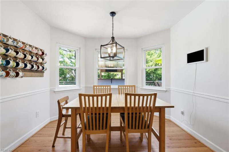 Photo 13 of 41 residential for sale in Virginia Beach virginia