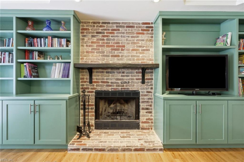 Photo 15 of 41 residential for sale in Virginia Beach virginia
