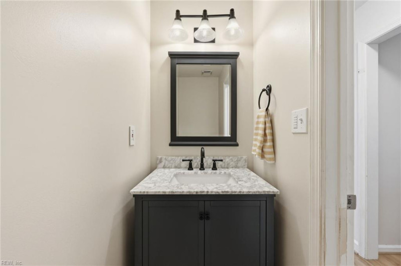 Photo 16 of 41 residential for sale in Virginia Beach virginia