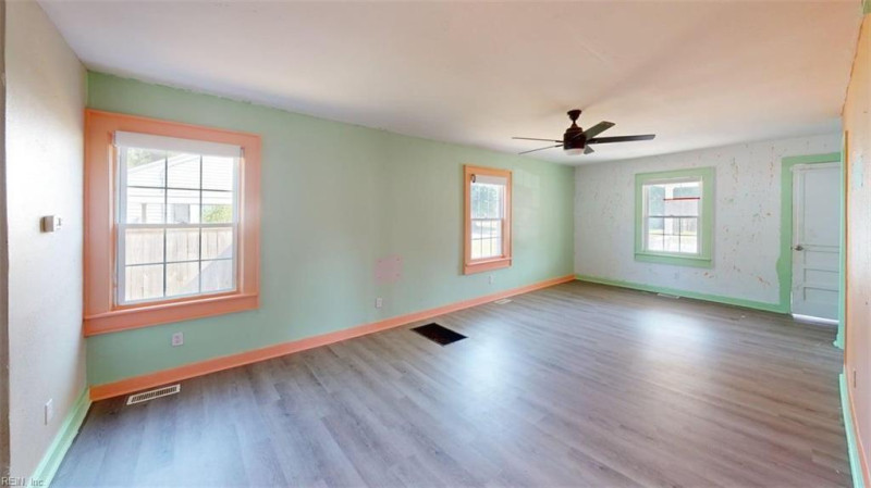 Photo 26 of 47 residential for sale in Suffolk virginia
