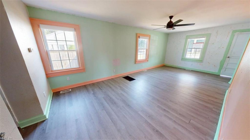 Photo 6 of 47 residential for sale in Suffolk virginia