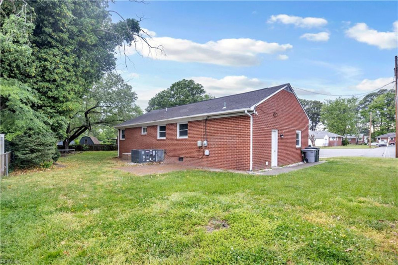 Photo 12 of 13 residential for sale in Hampton virginia