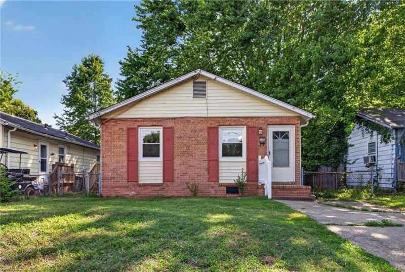 Photo 1 of 30 residential for sale in Hampton virginia