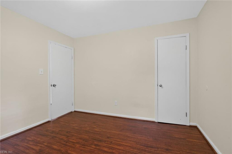 Photo 18 of 30 residential for sale in Hampton virginia