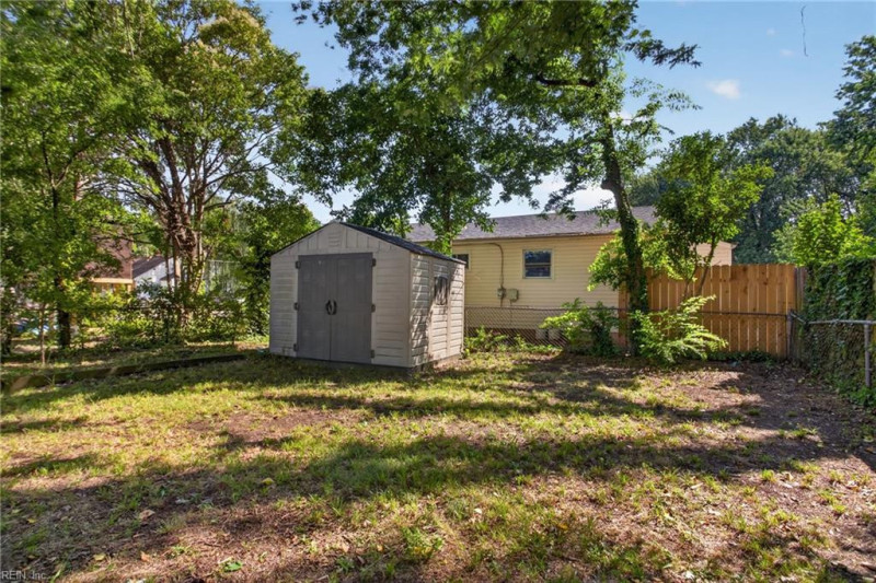 Photo 21 of 30 residential for sale in Hampton virginia