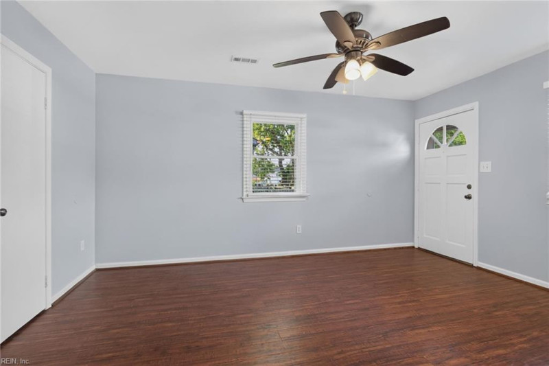 Photo 6 of 30 residential for sale in Hampton virginia