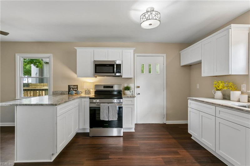 Photo 9 of 28 residential for sale in Newport News virginia Photo 9 of 28 residential for sale in Newport News virginia