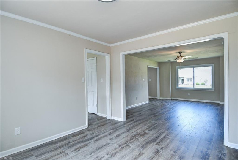 Photo 20 of 41 residential for sale in Virginia Beach virginia