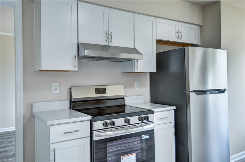 Photo 9 of 41 residential for sale in Virginia Beach virginia