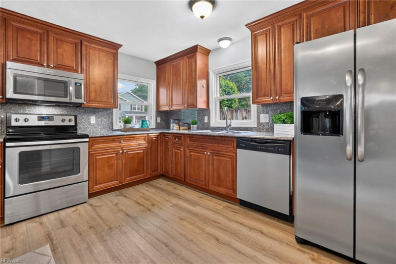 Photo 3 of 37 residential for sale in Norfolk virginia Photo 3 of 37 residential for sale in Norfolk virginia