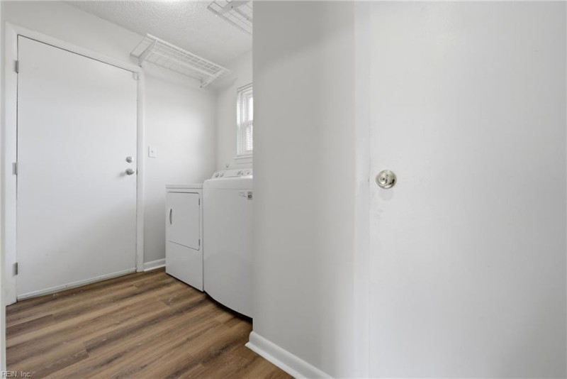 Photo 13 of 35 residential for sale in Virginia Beach virginia
