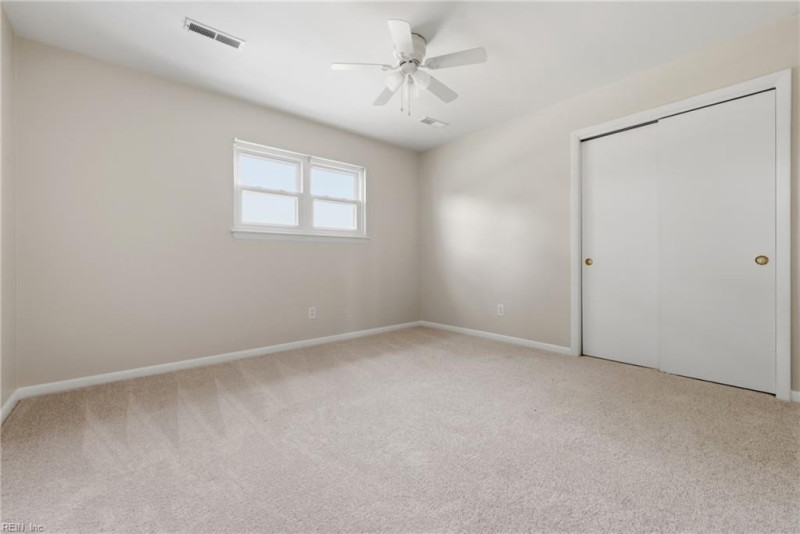 Photo 15 of 35 residential for sale in Virginia Beach virginia