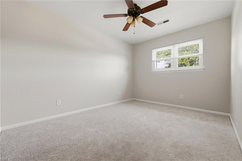 Photo 17 of 35 residential for sale in Virginia Beach virginia
