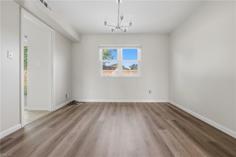 Photo 4 of 35 residential for sale in Virginia Beach virginia