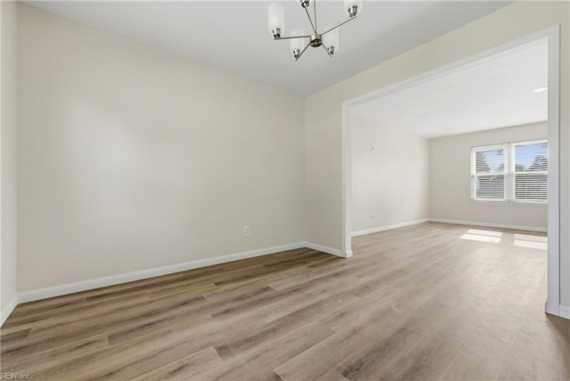Photo 5 of 35 residential for sale in Virginia Beach virginia