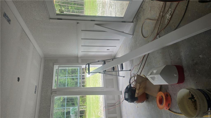 Photo 5 of 8 residential for sale in Chesapeake virginia