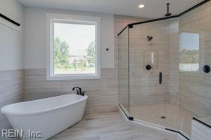 Photo 6 of 8 residential for sale in Chesapeake virginia