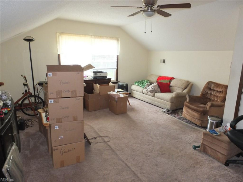 Photo 11 of 24 residential for sale in Virginia Beach virginia