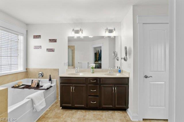 Photo 15 of 28 residential for sale in Chesapeake virginia